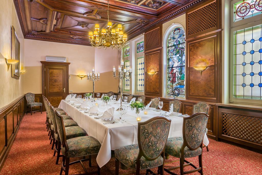Hotel Brusttuch Гослар Экстерьер фото