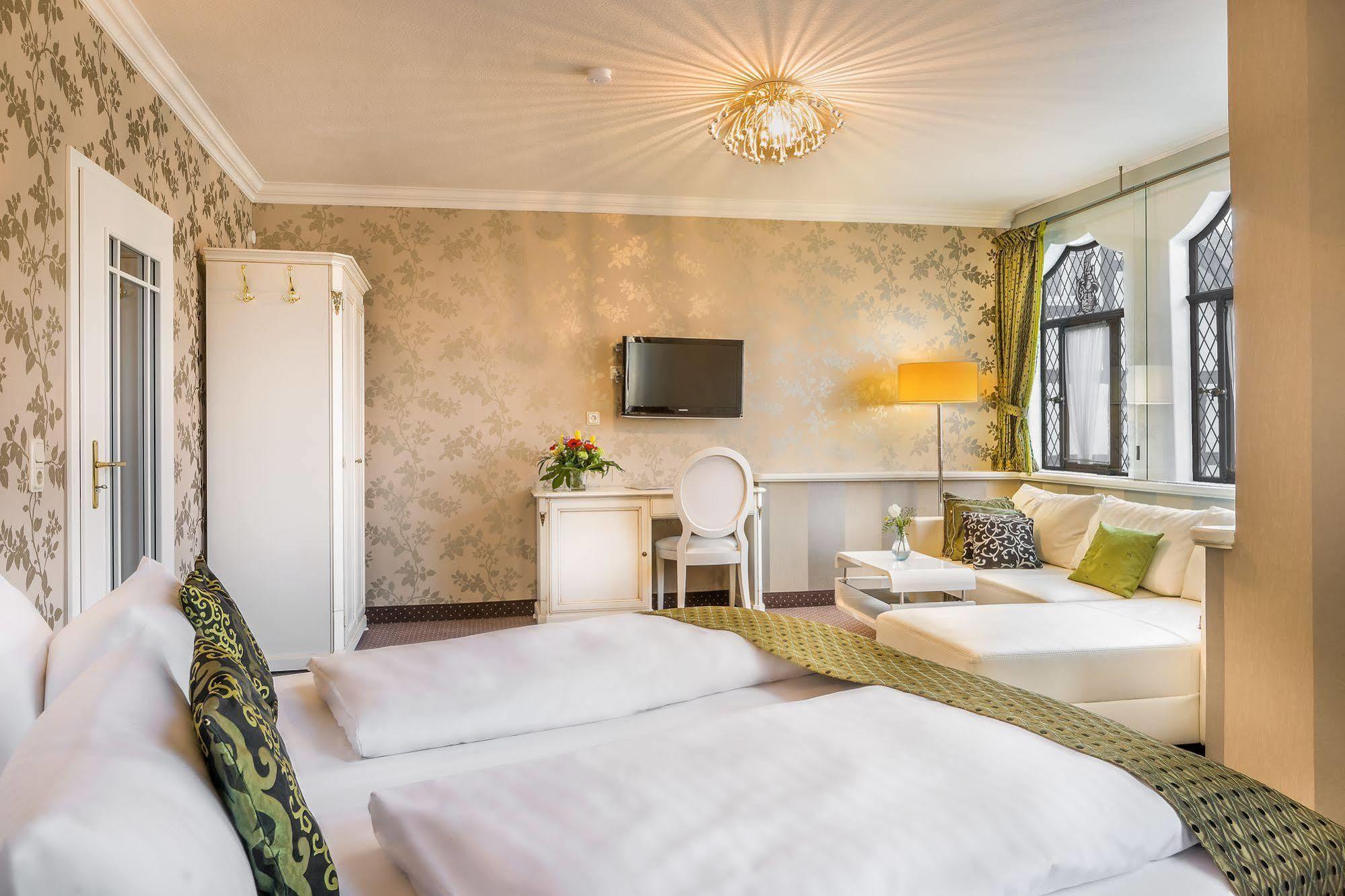 Hotel Brusttuch Гослар Экстерьер фото